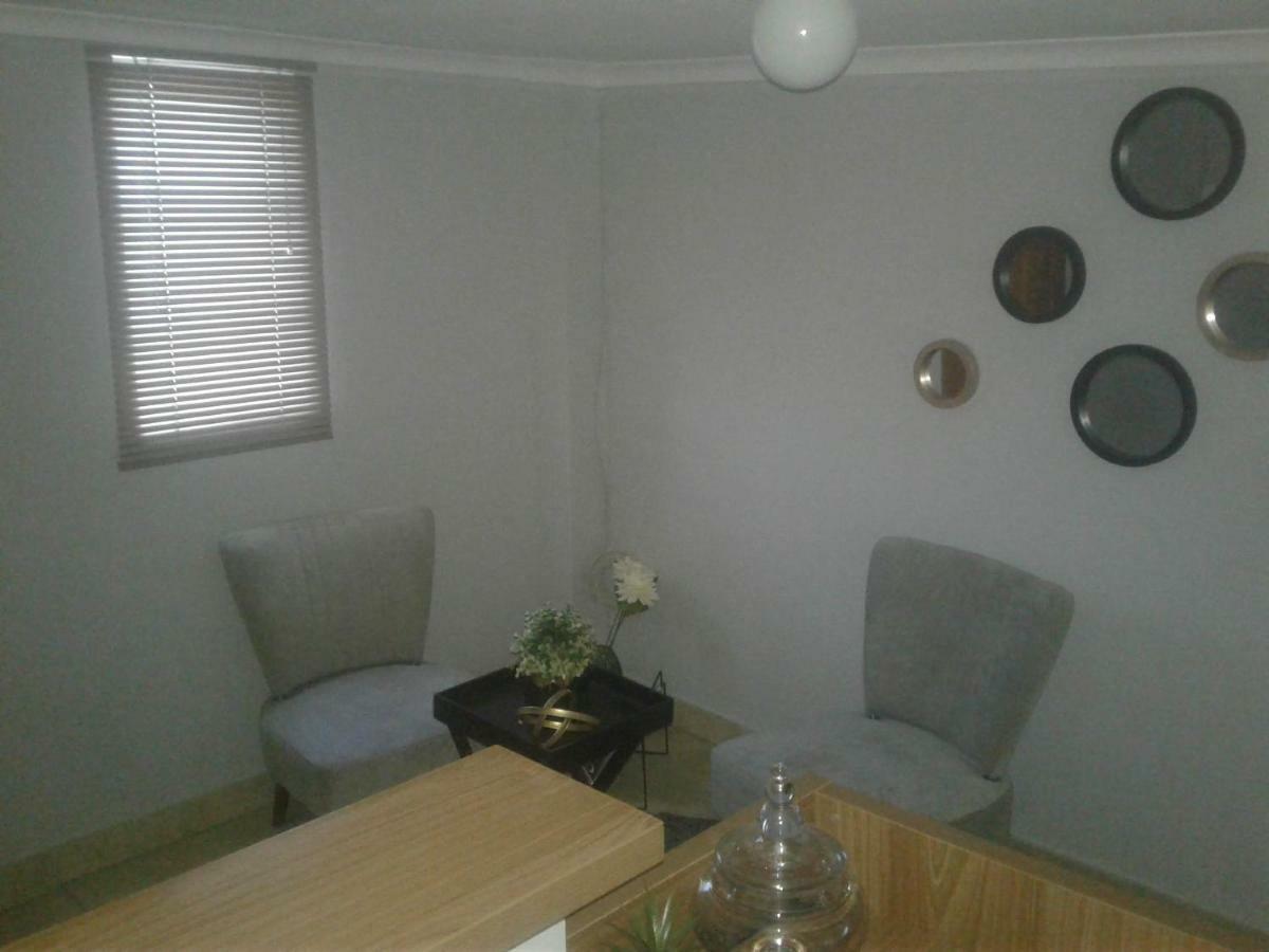 Denver Echo Exec. Guest House Maseru Dış mekan fotoğraf